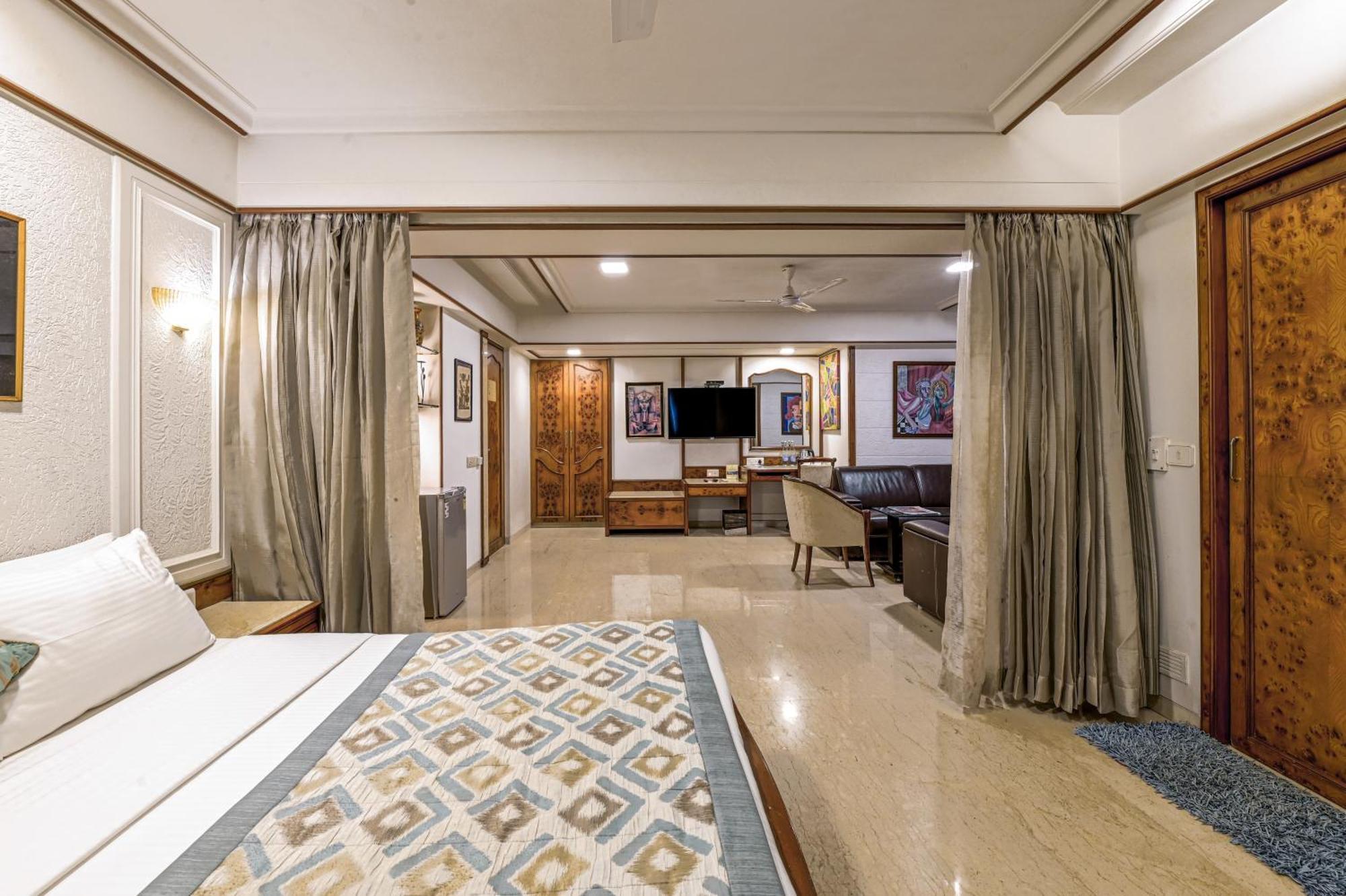 Regal Enclave Hotell Mumbai Eksteriør bilde