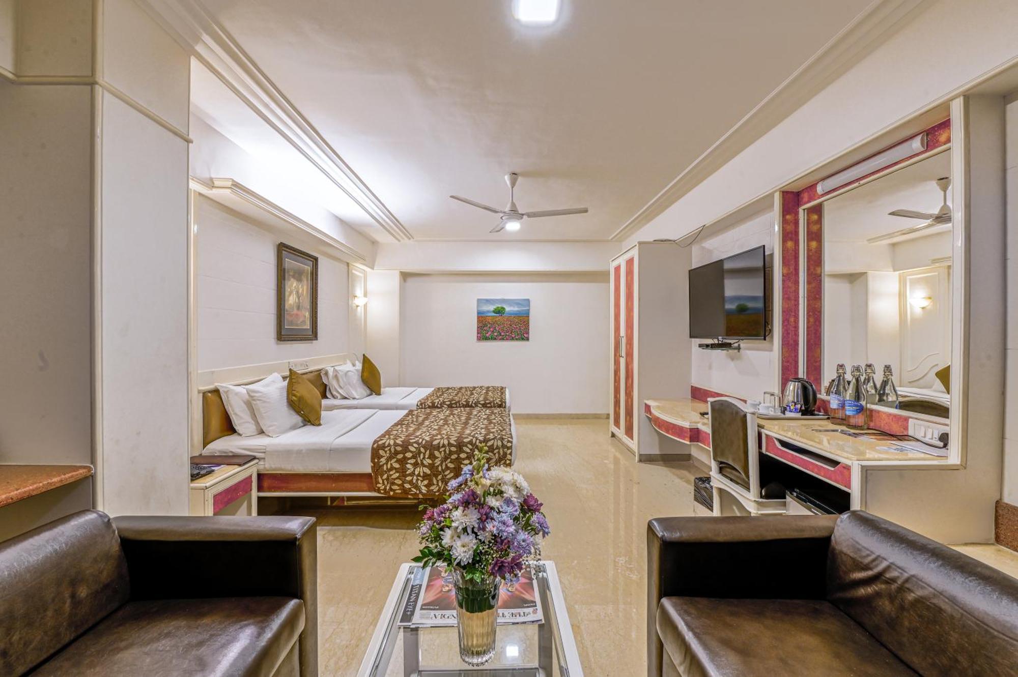 Regal Enclave Hotell Mumbai Eksteriør bilde